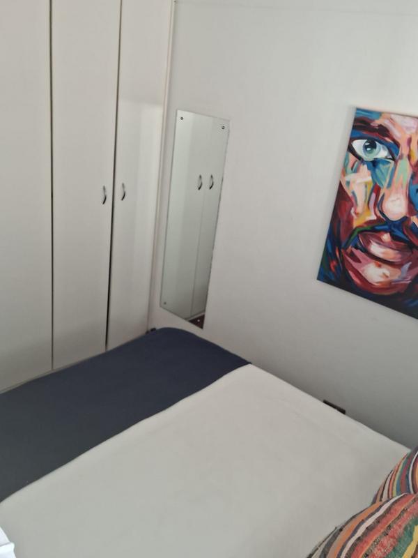 2 Bedroom Property for Sale in Gardens Western Cape